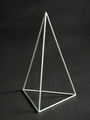 Modell einer Dreieckspyramide (Kantenmodell)