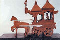 Modell eines Streitwagens mit Szenen aus dem Mahabharata